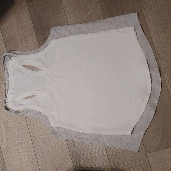 🌠3/$20🌠Lululemon Love Tank (size 2?) - Picture 6 of 6